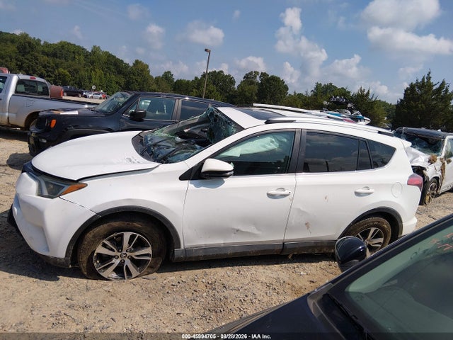 45994705 :رقم المزاد ، 2T3RFREV0HW623933 vin ، 2017 Toyota Rav4 Xle مزاد بيع
