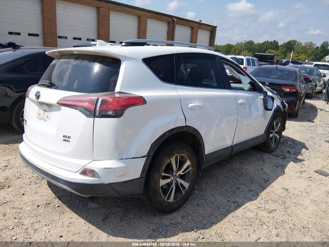 45994705 :رقم المزاد ، 2T3RFREV0HW623933 vin ، 2017 Toyota Rav4 Xle مزاد بيع