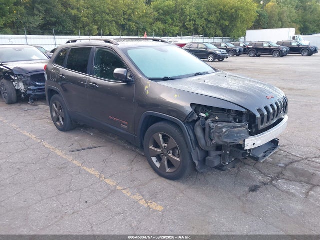2017 Jeep Cherokee 75th Anniversary Edition 4x4 მანქანა იყიდება აუქციონზე, vin: 1C4PJMCS7HW531964, აუქციონის ნომერი: 45994757