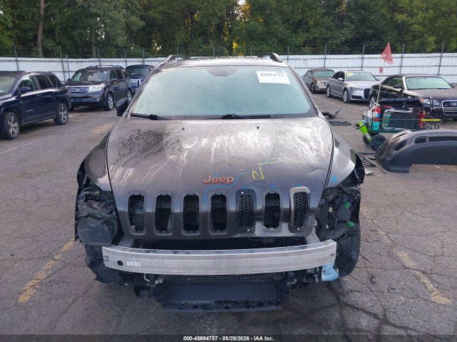 2017 Jeep Cherokee 75th Anniversary Edition 4x4 მანქანა იყიდება აუქციონზე, vin: 1C4PJMCS7HW531964, აუქციონის ნომერი: 45994757