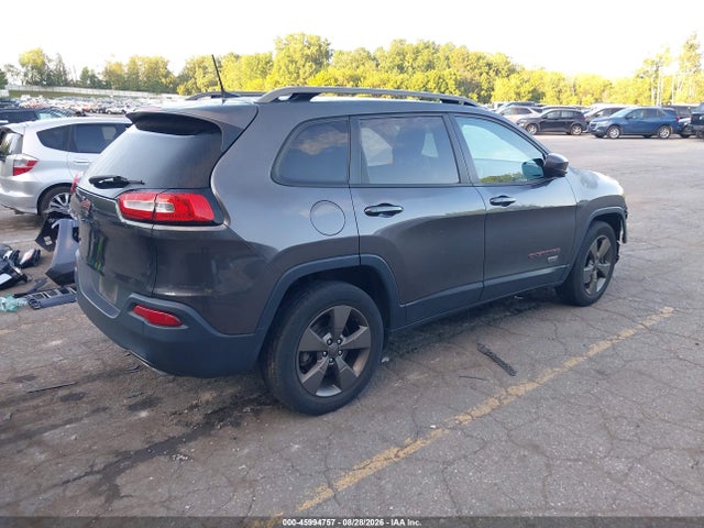 2017 Jeep Cherokee 75th Anniversary Edition 4x4 მანქანა იყიდება აუქციონზე, vin: 1C4PJMCS7HW531964, აუქციონის ნომერი: 45994757