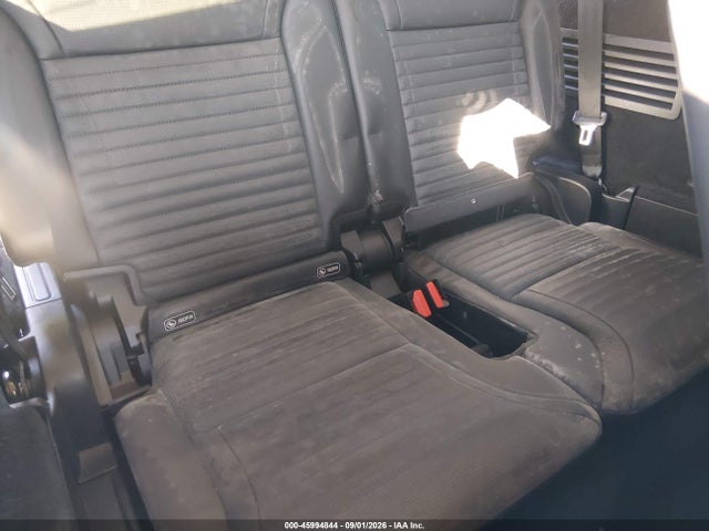 Продажа на аукционе авто 2018 Land Rover Discovery Hse Luxury, vin: SALRT2RV2JA059872, номер лота: 45994844