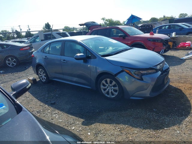 Продажа на аукционе авто 2021 Toyota Corolla Le, vin: 5YFEPMAE8MP162800, номер лота: 45994856