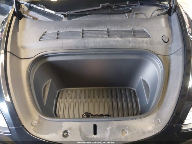 Продаж на аукціоні авто 2023 Tesla Model Y Awd/long Range Dual Motor All-wheel Drive, vin: 7SAYGDEE5PA180100, номер лоту: 45994858