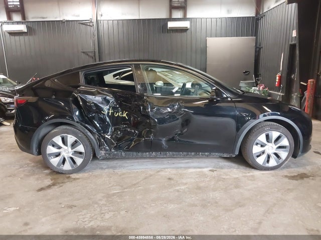 Продаж на аукціоні авто 2023 Tesla Model Y Awd/long Range Dual Motor All-wheel Drive, vin: 7SAYGDEE5PA180100, номер лоту: 45994858