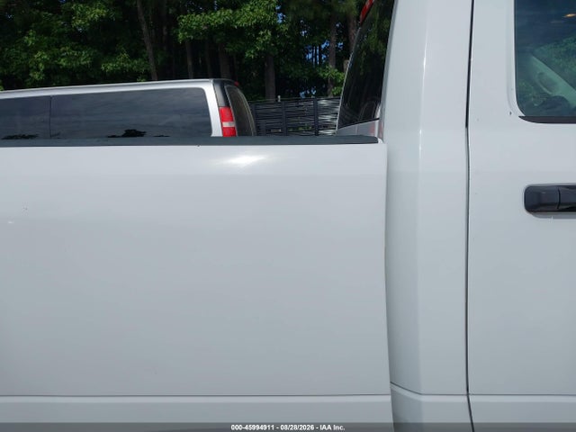 Продажа на аукционе авто 2017 Ram 1500 Tradesman  4x4 8' Box, vin: 3C6JR7DG1HG675400, номер лота: 45994911