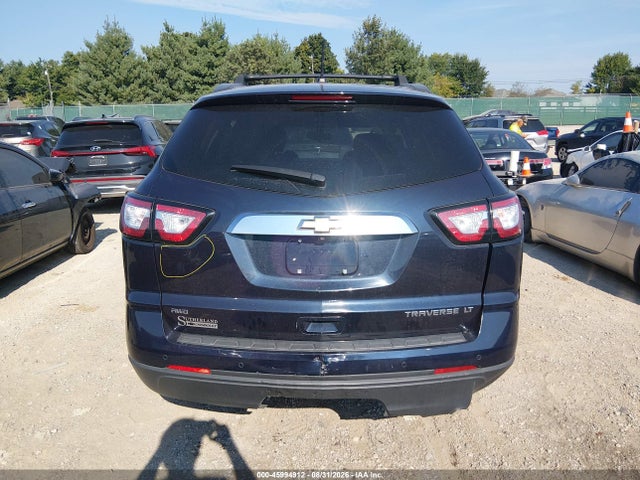 45994912 :رقم المزاد ، 1GNKVGKD9FJ294642 vin ، 2015 Chevrolet Traverse 1lt مزاد بيع