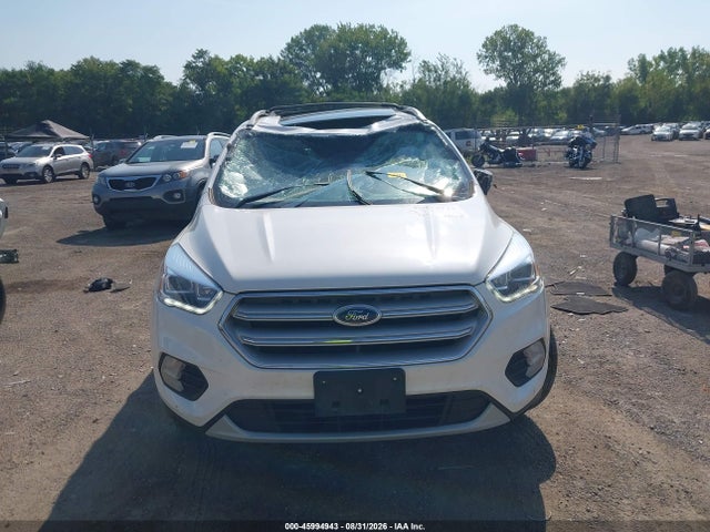 Ford Escape Titanium 2018 1FMCU9J99JUC62138 Image 13