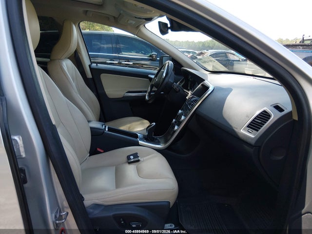 Продаж на аукціоні авто 2016 Volvo Xc60 T6 Drive-e, vin: YV449MRK0G2884018, номер лоту: 45994969