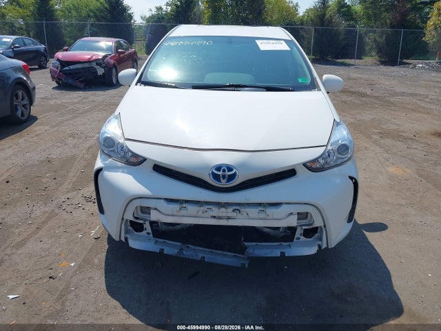 Продаж на аукціоні авто 2015 Toyota Prius V Two, vin: JTDZN3EU9FJ029912, номер лоту: 45994990