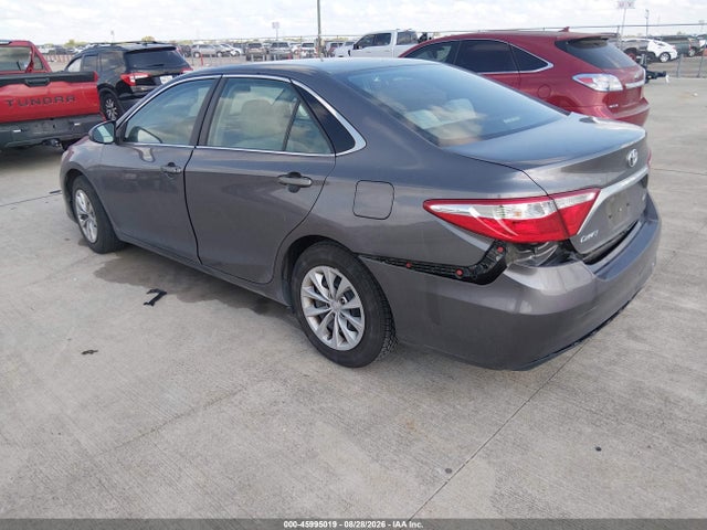 Toyota CAMRY LE 2015 4T4BF1FK9FR486168 Image 3