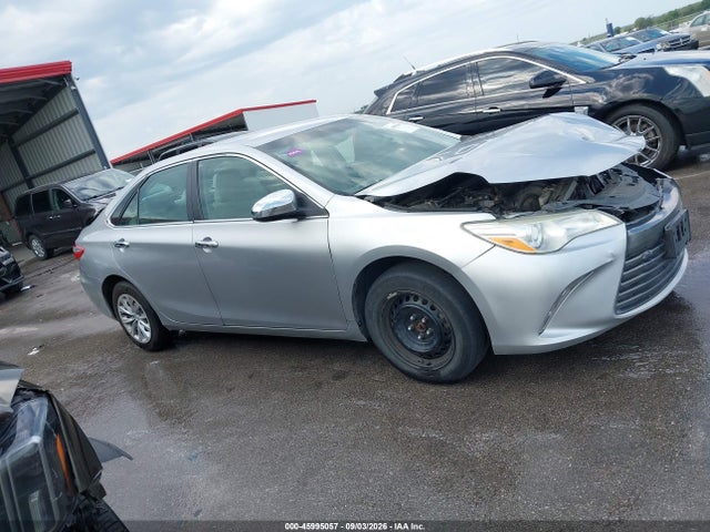 Aukcja sprzedaży 2015 Toyota Camry Le, vin: 4T1BF1FK1FU883819, numer aukcji: 45995057