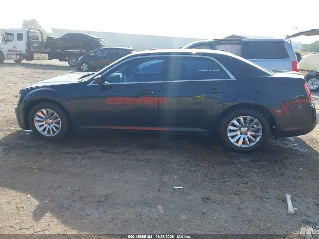 2013 Chrysler 300 Motown მანქანა იყიდება აუქციონზე, vin: 2C3CCAAG0DH509730, აუქციონის ნომერი: 45995103