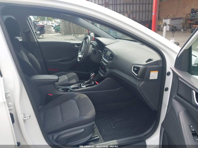 Продажа на аукционе авто 2018 Hyundai Ioniq Hybrid Blue, vin: KMHC65LC7JU076206, номер лота: 45995127