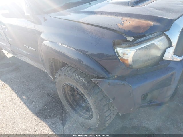 2013 Toyota Tacoma Base V6 მანქანა იყიდება აუქციონზე, vin: 3TMLU4EN1DM127274, აუქციონის ნომერი: 45995128