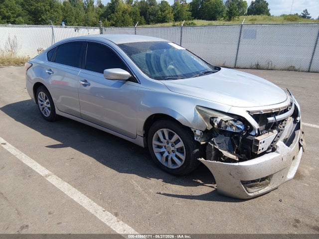 2015 Nissan Altima 2.5/2.5 S/2.5 Sl/2.5 Sv მანქანა იყიდება აუქციონზე, vin: 1N4AL3AP0FN342154, აუქციონის ნომერი: 45995171