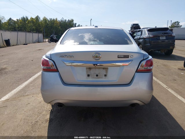 2015 Nissan Altima 2.5/2.5 S/2.5 Sl/2.5 Sv მანქანა იყიდება აუქციონზე, vin: 1N4AL3AP0FN342154, აუქციონის ნომერი: 45995171