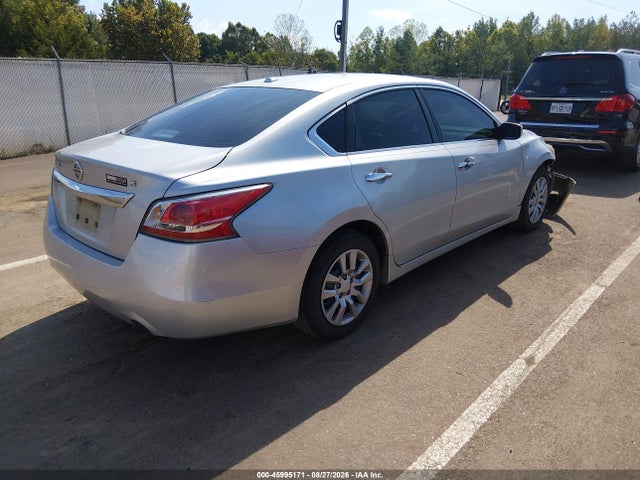 2015 Nissan Altima 2.5/2.5 S/2.5 Sl/2.5 Sv მანქანა იყიდება აუქციონზე, vin: 1N4AL3AP0FN342154, აუქციონის ნომერი: 45995171
