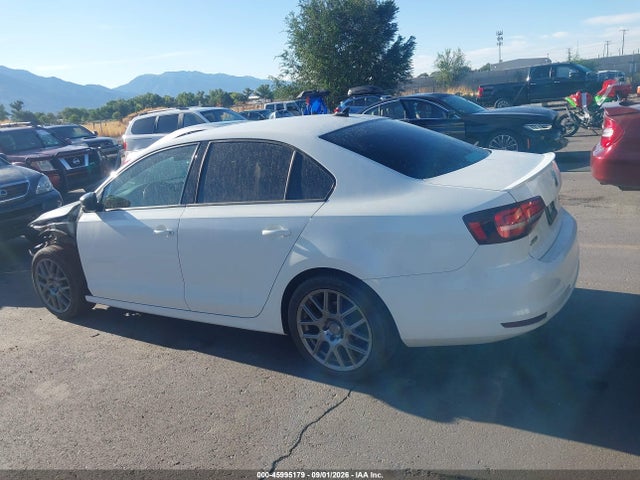 3VWD17AJ3GM269628 Volkswagen Jetta 1.8t Sport