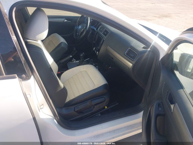 3VWD17AJ3GM269628 Volkswagen Jetta 1.8t Sport