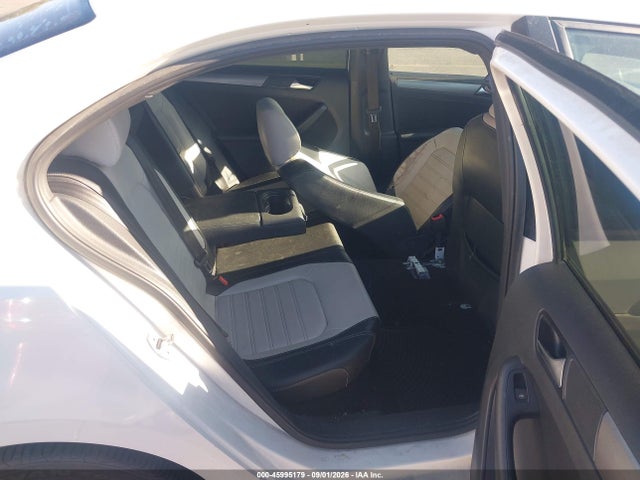 3VWD17AJ3GM269628 Volkswagen Jetta 1.8t Sport