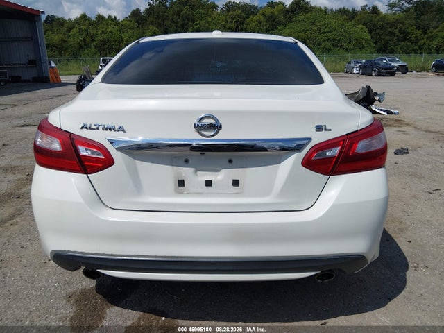 2017 Nissan Altima 2.5 Sl მანქანა იყიდება აუქციონზე, vin: 1N4AL3APXHC137200, აუქციონის ნომერი: 45995180