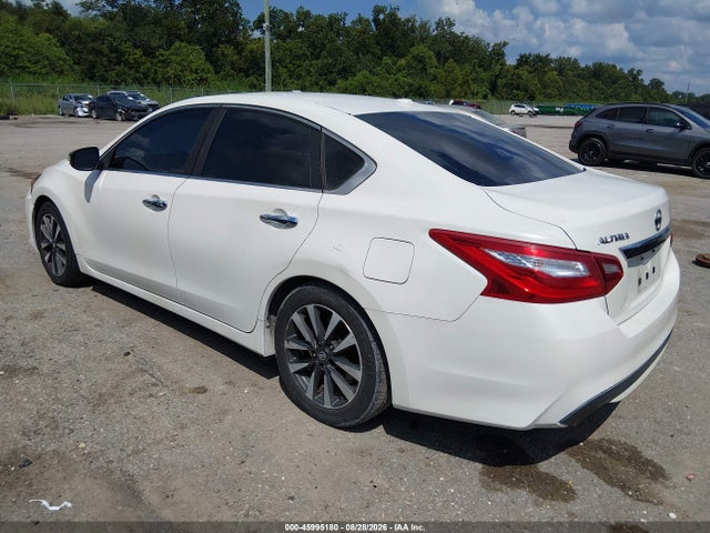 2017 Nissan Altima 2.5 Sl მანქანა იყიდება აუქციონზე, vin: 1N4AL3APXHC137200, აუქციონის ნომერი: 45995180
