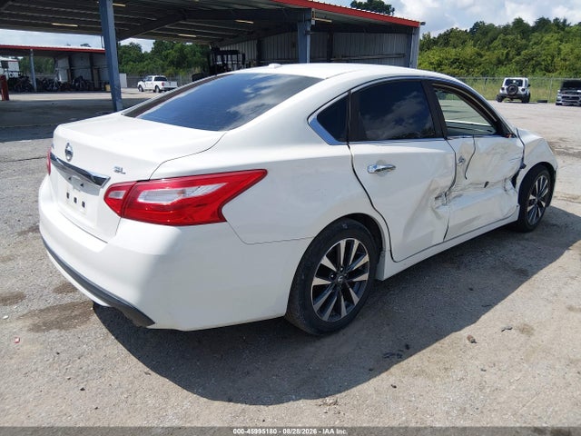 2017 Nissan Altima 2.5 Sl მანქანა იყიდება აუქციონზე, vin: 1N4AL3APXHC137200, აუქციონის ნომერი: 45995180