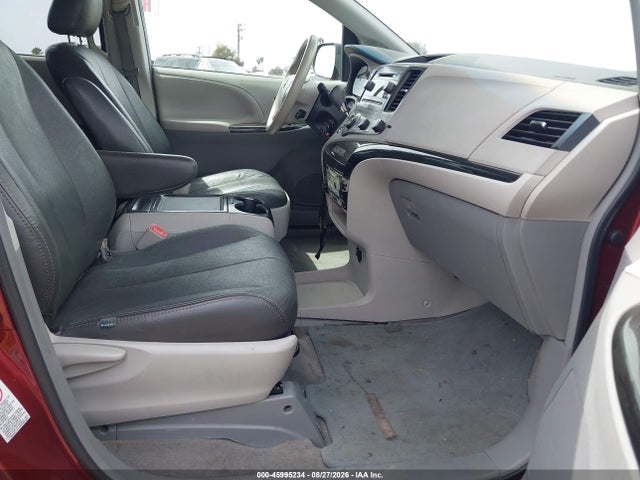 Продаж на аукціоні авто 2012 Toyota Sienna Le V6 8 Passenger, vin: 5TDKK3DC3CS240542, номер лоту: 45995234