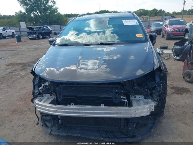 Продажа на аукционе авто 2018 Chrysler Pacifica Touring L, vin: 2C4RC1BG2JR124437, номер лота: 45995290