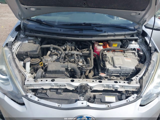 Toyota Prius C Four 2015 JTDKDTB38F1108732 Image 10