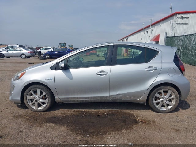 Toyota Prius C Four 2015 JTDKDTB38F1108732 Image 14