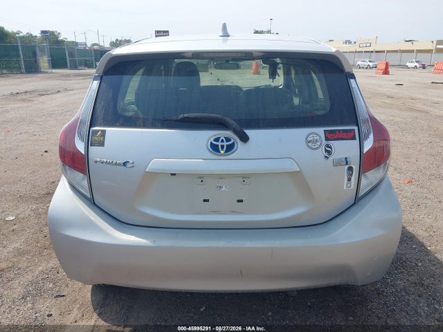 Toyota Prius C Four 2015 JTDKDTB38F1108732 Image 16