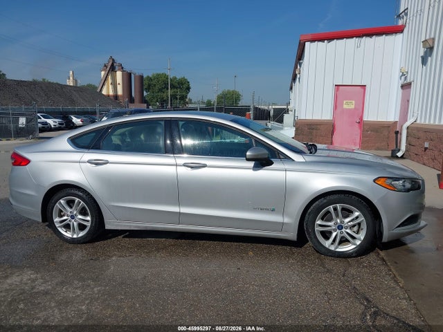 45995297 :رقم المزاد ، 3FA6P0UU8JR235806 vin ، 2018 Ford Fusion Hybrid S مزاد بيع