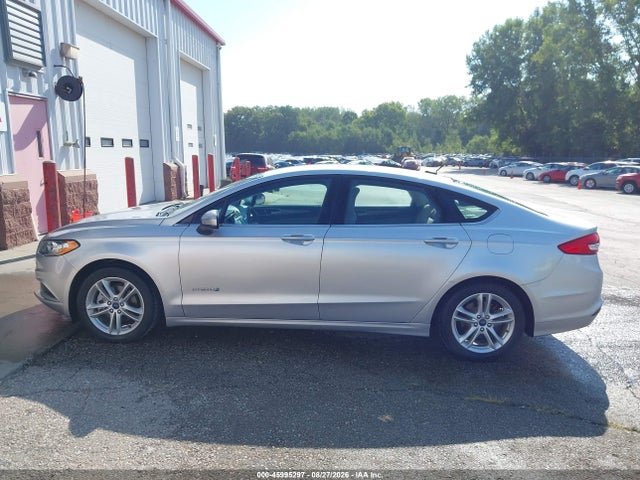 45995297 :رقم المزاد ، 3FA6P0UU8JR235806 vin ، 2018 Ford Fusion Hybrid S مزاد بيع