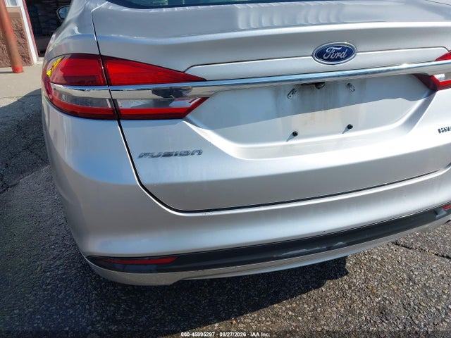 45995297 :رقم المزاد ، 3FA6P0UU8JR235806 vin ، 2018 Ford Fusion Hybrid S مزاد بيع