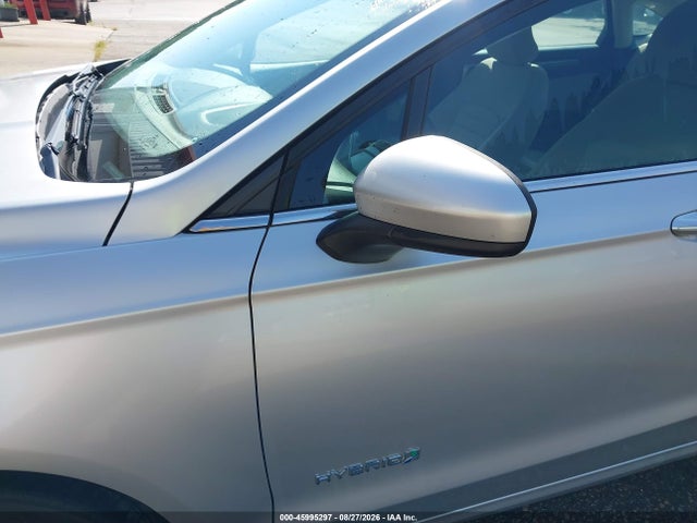 45995297 :رقم المزاد ، 3FA6P0UU8JR235806 vin ، 2018 Ford Fusion Hybrid S مزاد بيع