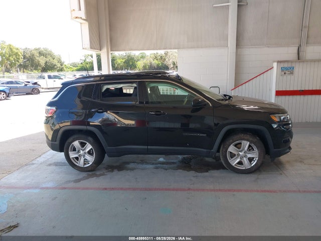 45995311 :رقم المزاد ، 3C4NJCBB7NT220247 vin ، 2022 Jeep Compass Latitude Fwd مزاد بيع