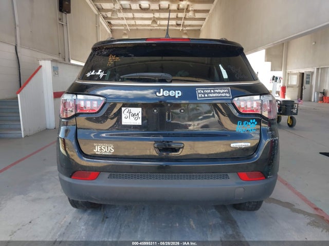 45995311 :رقم المزاد ، 3C4NJCBB7NT220247 vin ، 2022 Jeep Compass Latitude Fwd مزاد بيع