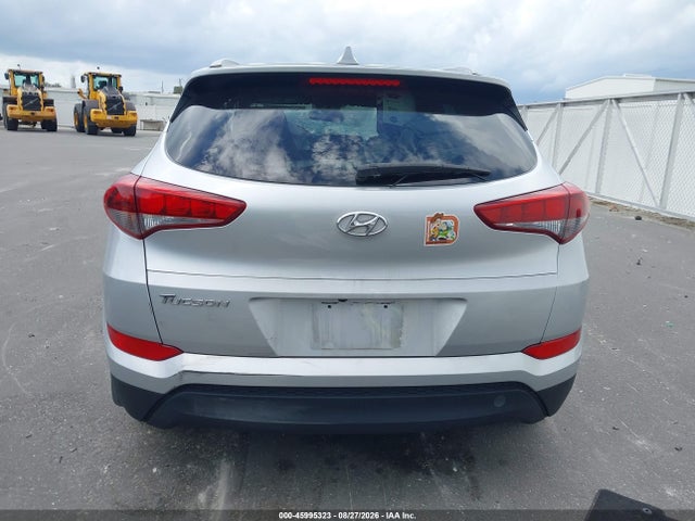 45995323 :رقم المزاد ، KM8J33A42JU759396 vin ، 2018 Hyundai Tucson Sel Plus مزاد بيع