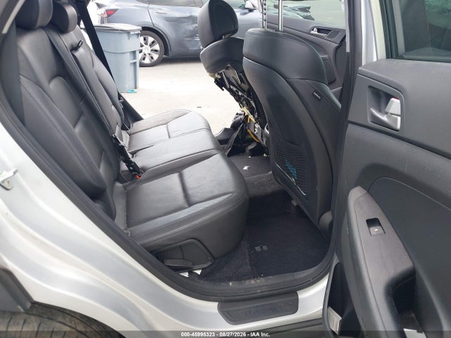 45995323 :رقم المزاد ، KM8J33A42JU759396 vin ، 2018 Hyundai Tucson Sel Plus مزاد بيع