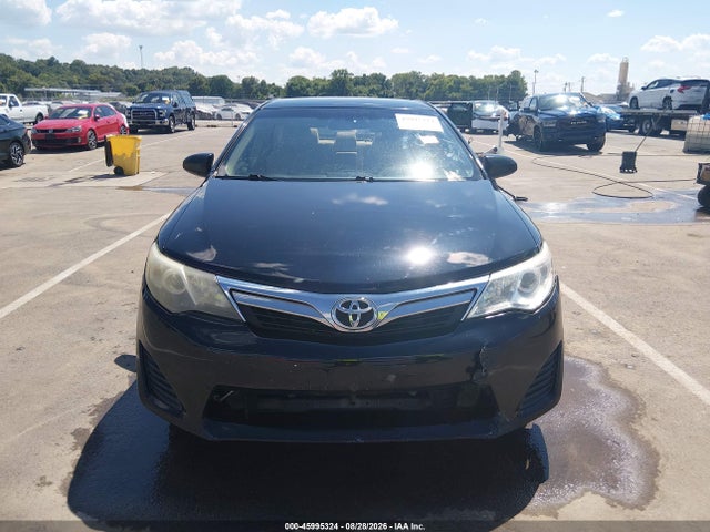 45995324 :رقم المزاد ، 4T4BF1FK6ER354774 vin ، 2014 Toyota Camry Le مزاد بيع