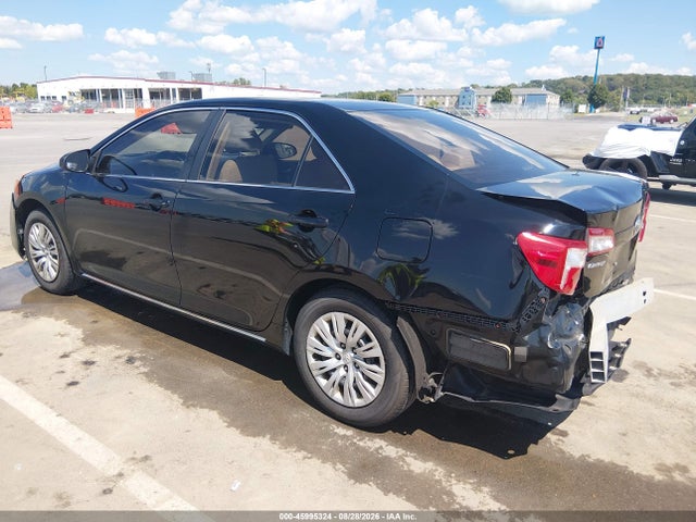 45995324 :رقم المزاد ، 4T4BF1FK6ER354774 vin ، 2014 Toyota Camry Le مزاد بيع