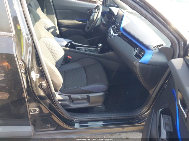 Toyota C-HR XLE 2020 JTNKHMBX2L1087705 Image 5
