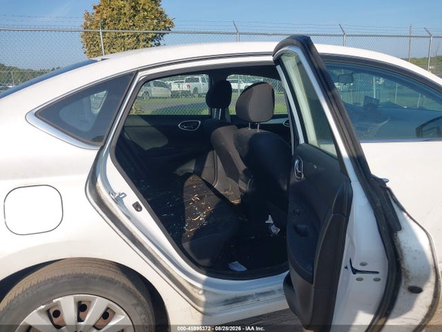 Продажа на аукционе авто 2014 Nissan Sentra S, vin: 3N1AB7AP9EL690816, номер лота: 45995372