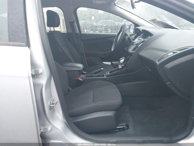 Продаж на аукціоні авто 2015 Ford Focus Se, vin: 1FADP3K28FL364841, номер лоту: 45995375