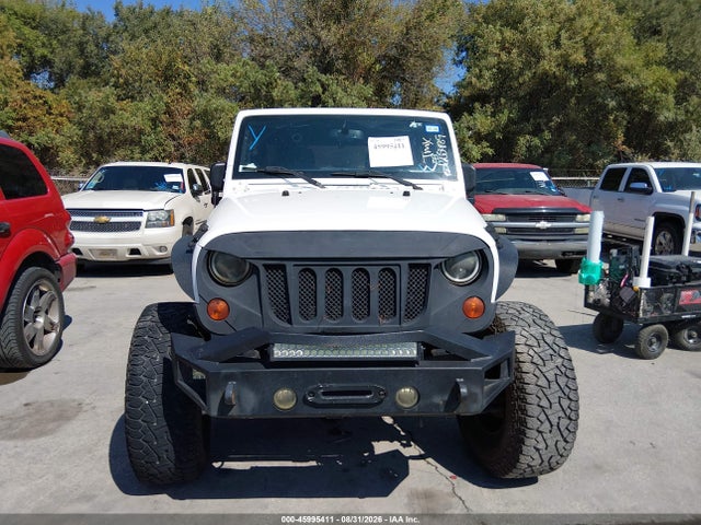 45995411 :رقم المزاد ، 1C4HJWDG4DL605489 vin ، 2013 Jeep Wrangler Unlimited Sport مزاد بيع