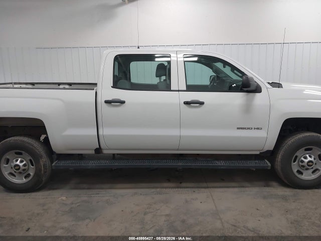 45995427 :رقم المزاد ، 1GC1KUEG6JF241264 vin ، 2018 Chevrolet Silverado 2500hd Wt مزاد بيع