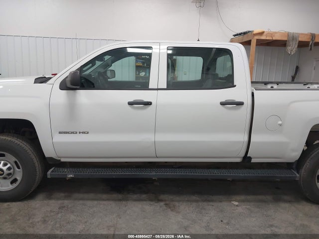 45995427 :رقم المزاد ، 1GC1KUEG6JF241264 vin ، 2018 Chevrolet Silverado 2500hd Wt مزاد بيع