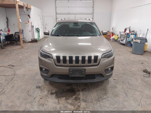 45995430 :رقم المزاد ، 1C4PJMCB1KD412570 vin ، 2019 Jeep Cherokee Latitude 4x4 مزاد بيع